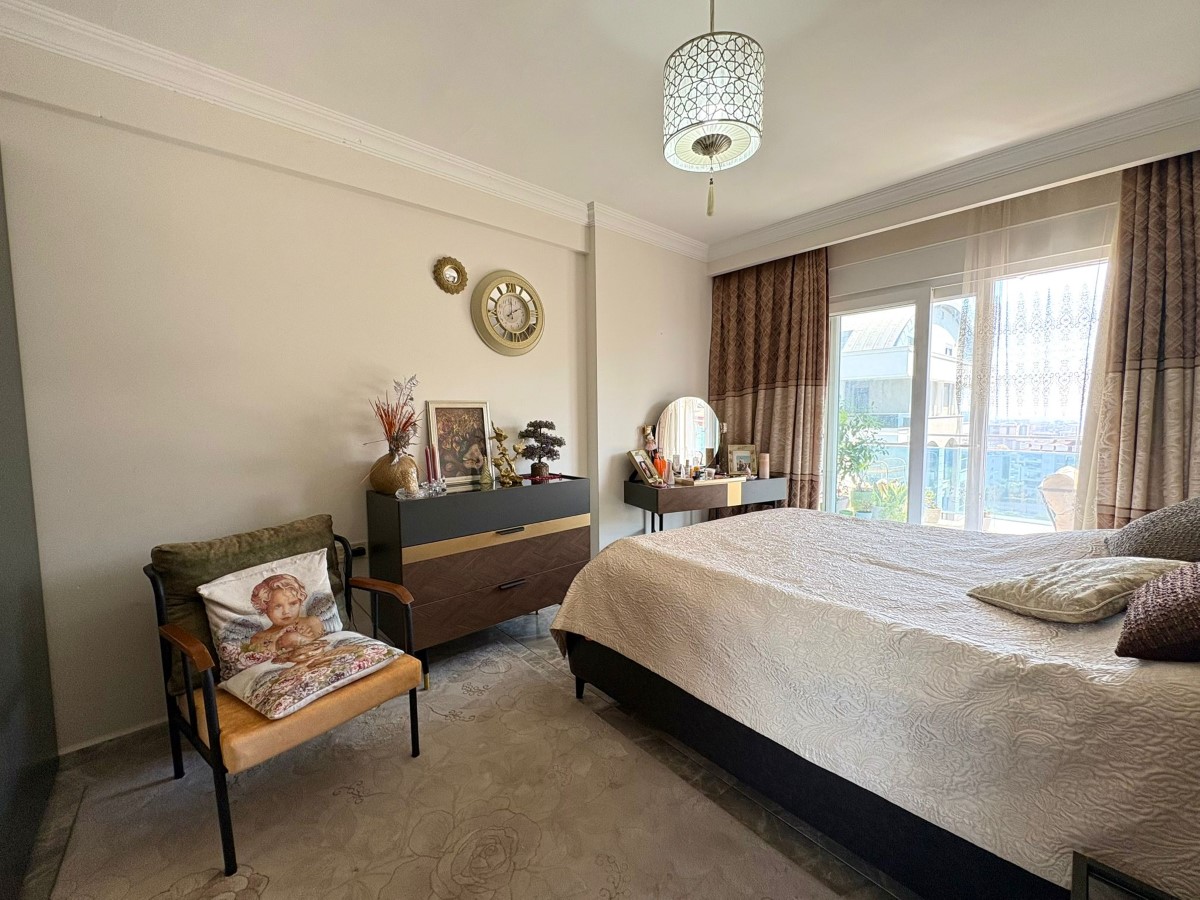 Another World 1 bedroom (13)
