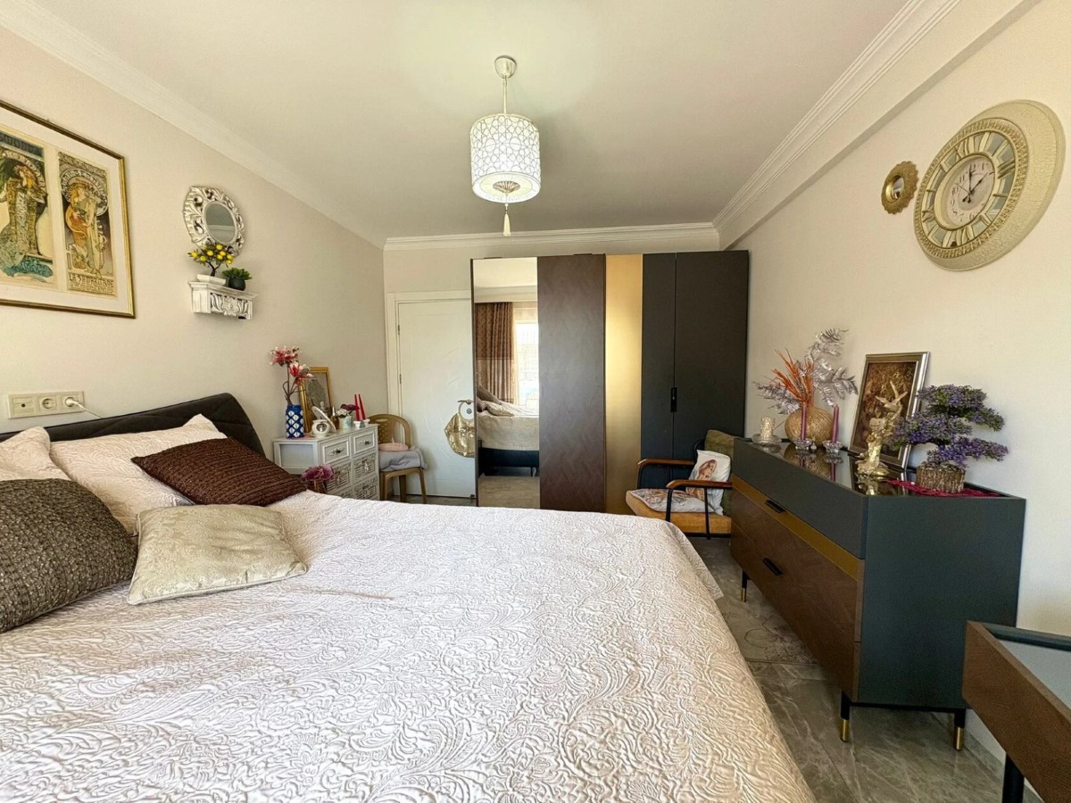 Another World 1 bedroom (22)